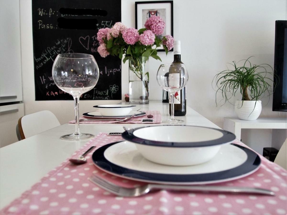 Chic Apartment ซาเกร็บ ภายนอก รูปภาพ